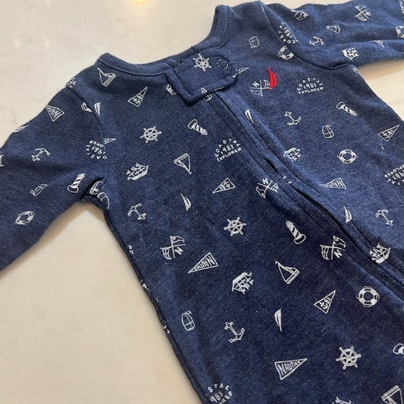 Nautica baby footie, never worn, size 0-3 months. - Picture 4 of 4
